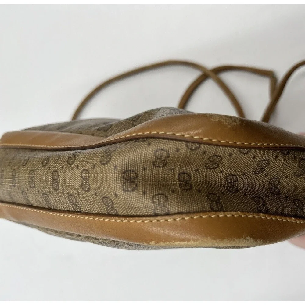 GUCCI Vintage Micro GG Tan Brown Canvas Shoulder Bag PVC‎ Leather Crossbody